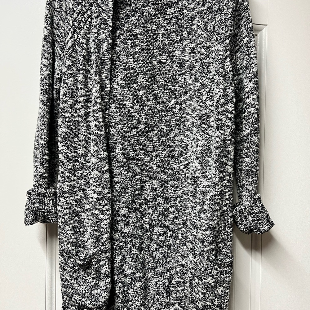 Women's Black and Gray Sweater